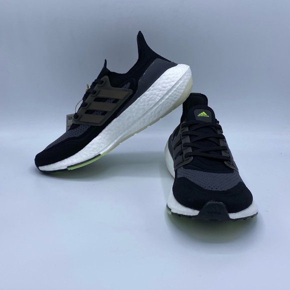 NEW! adidas Ultraboost 21 Men\'s Running Shoes‎ Size 7 main image 5